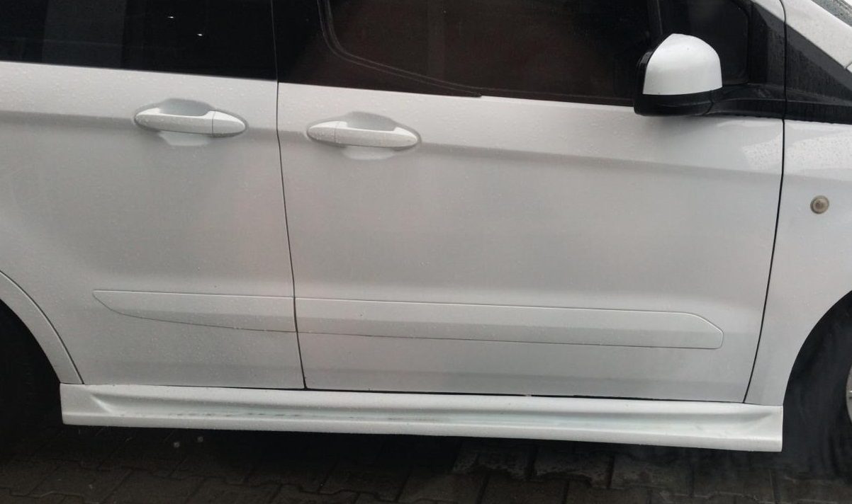 Ford Courier 2013+ Marşpiyel Geniş Fiber