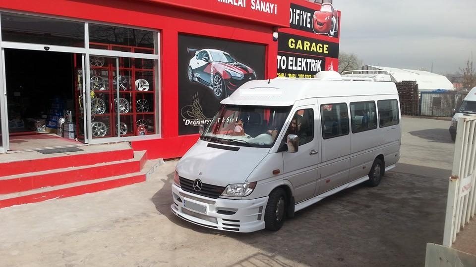 Mercedes-Benz Sprinter 313 Fiber Cam Güneşlik