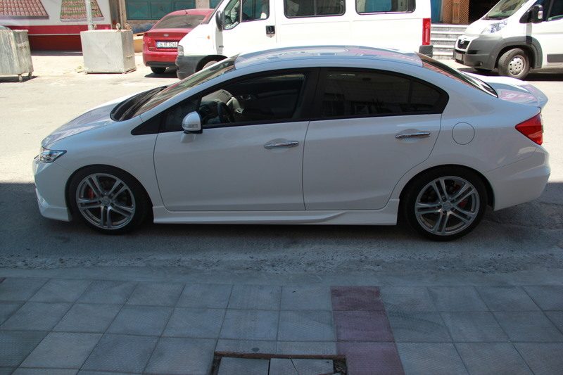 Honda Civic 2013-2016 FB7 Marşpiyel - Fiberglass