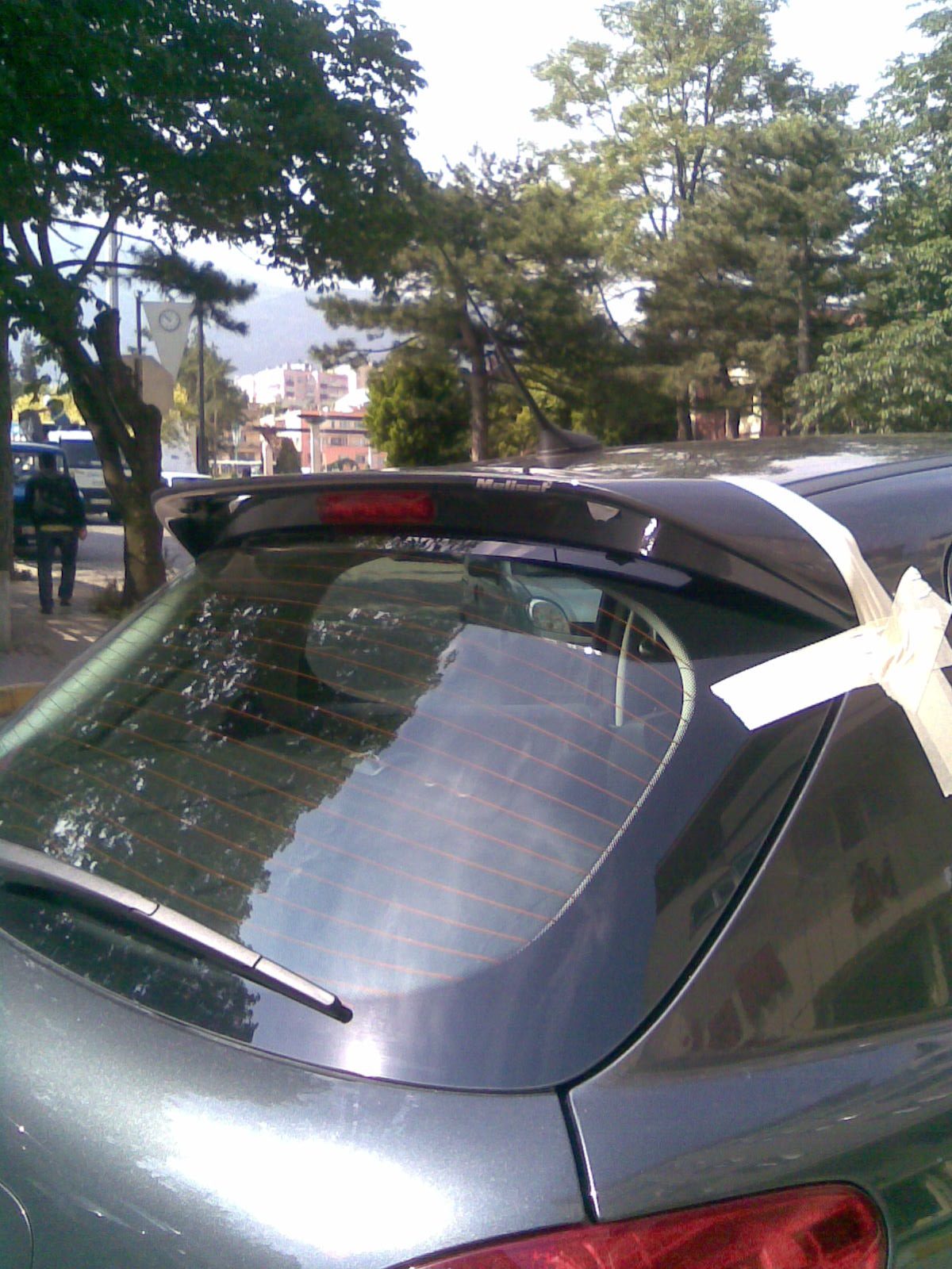 Peugeot 207 Cam Üstü Spoiler Fiberglass (ışık Yok)