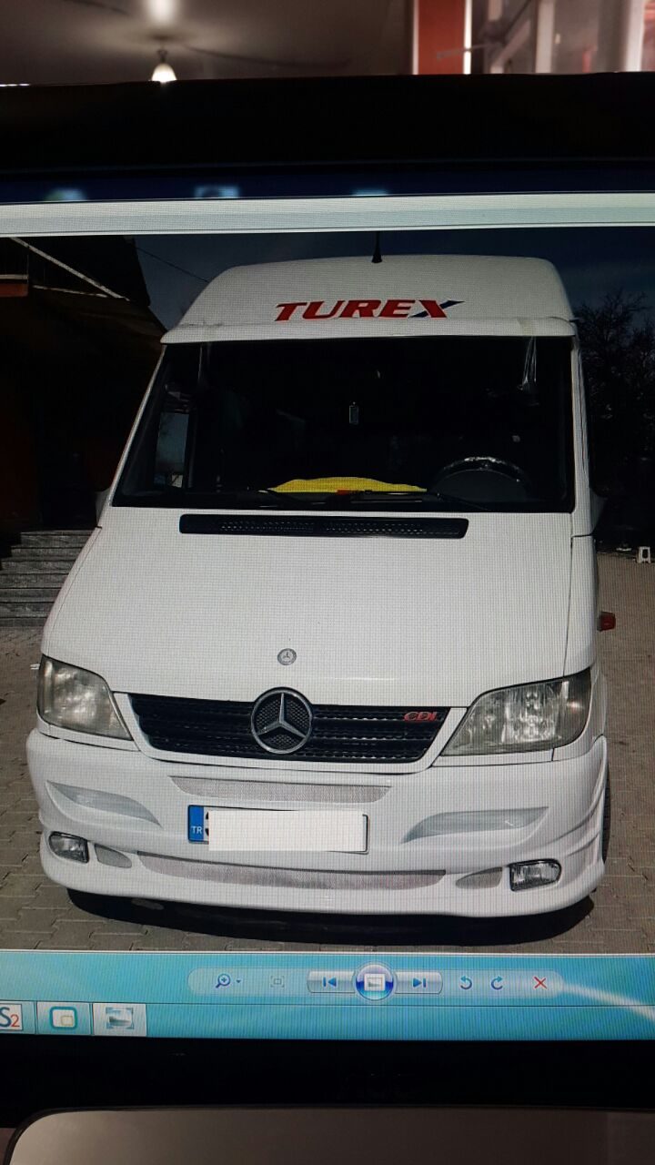 Mercedes-Benz Sprinter 313 Ön Cam Güneşlik - Fiberglass