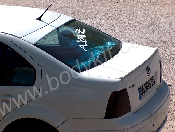 Volkswagen Vw.bora Cam Kapağı Cam Spoileri Fiberglass