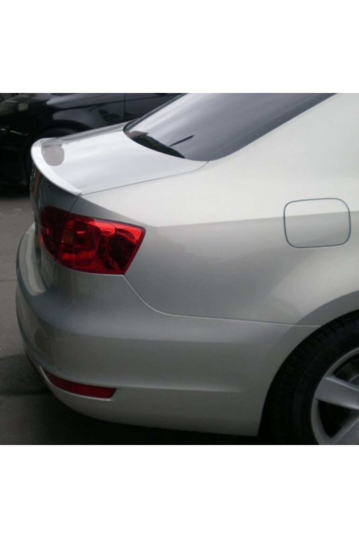 Volkswagen Jetta 2011-2015 Fiber Bagaj Çıtası / Bagaj Spoyler Boyasız