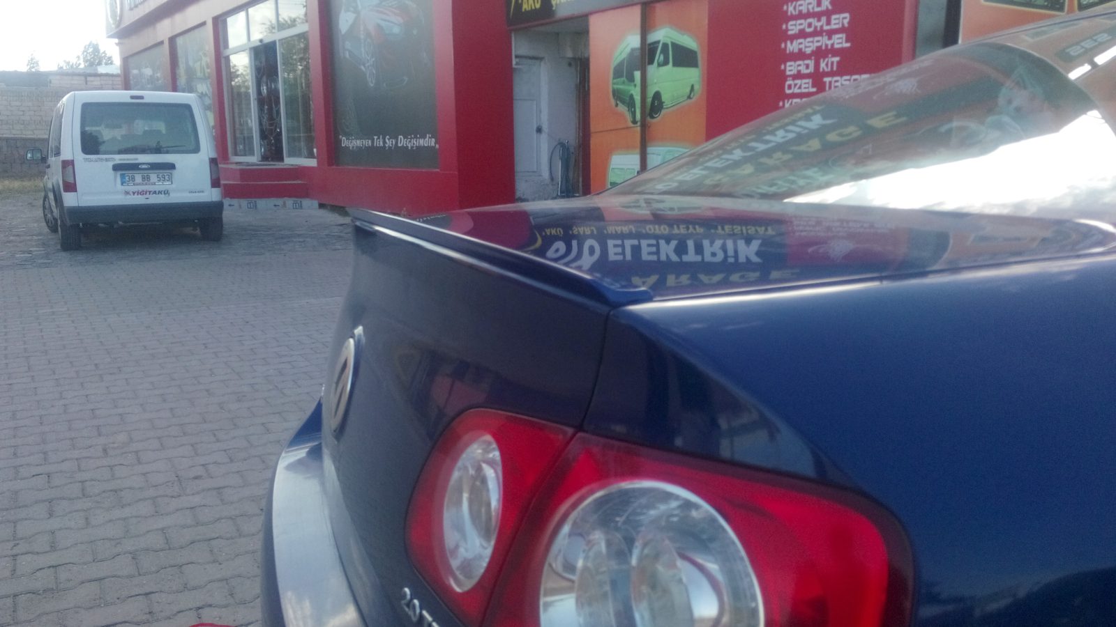 Volkswagen Passat B5 Anatomik Spoiler Fiberglass
