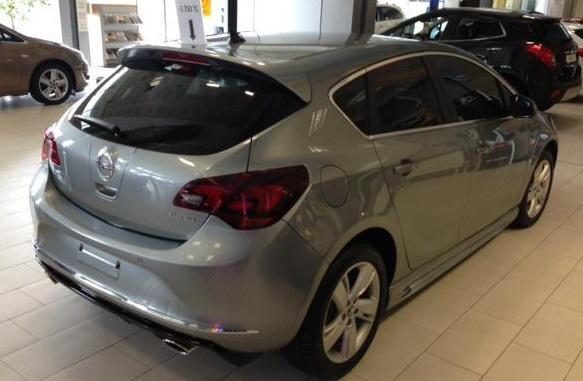 Opel 201402263420 Astra-j-spoyler