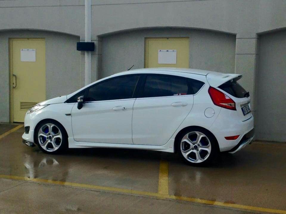 Ford Fiesta 2009+ Marşpiyel - Fiberglass