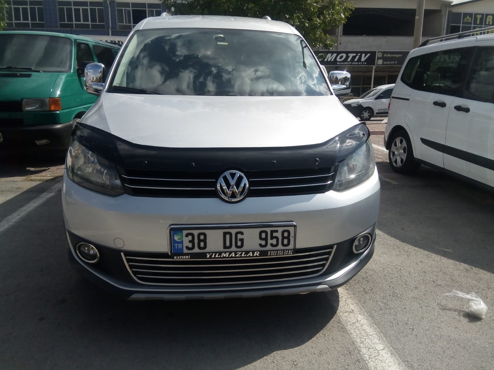 Volkswagen Caddy 2012-2014 Kaput Rüzgarlık Plexi