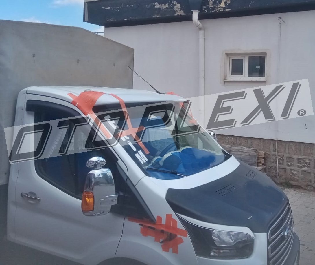 Ford Transit t18 2014+ Silecek Gizleyici Plastik - Plastik