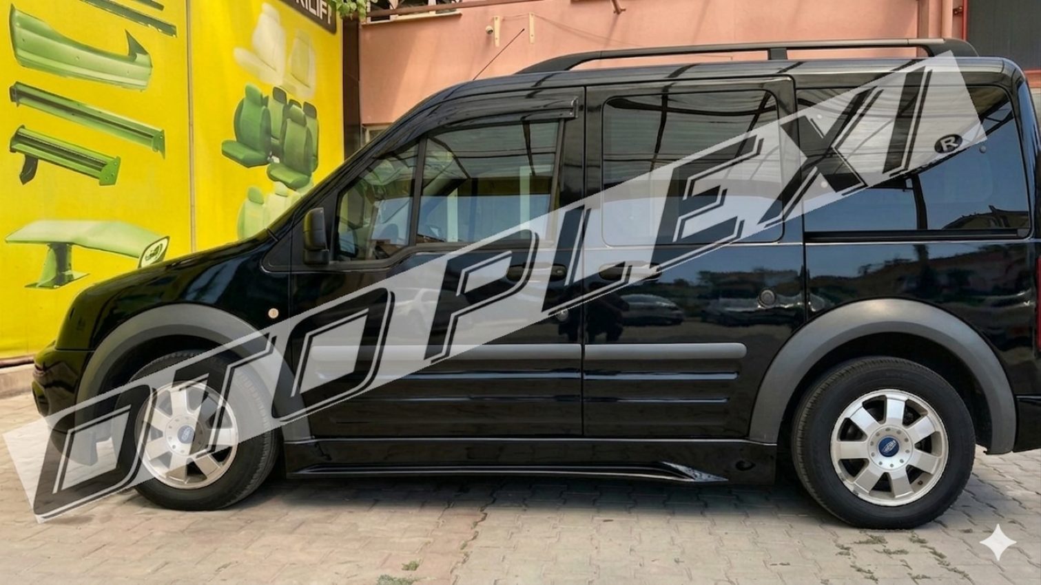 Ford Connect Plastik Marşpiyel Geniş Model 2002-2014 Siyah Görünüm