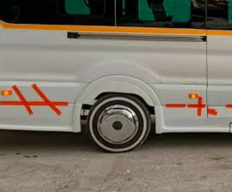 Ford Transit T-18 Arka Çamurluk Kap. Plastik