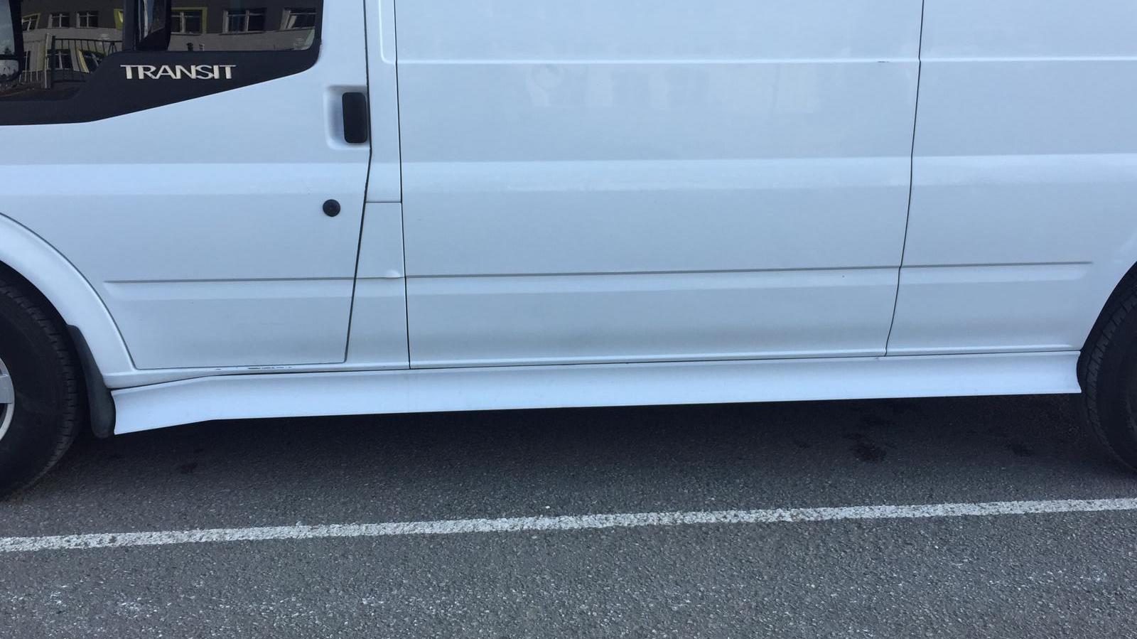 Ford Transit Orta Kasa Kısa Şase Marşpiyel Plastik (2.10CM Ölçü) - Plastik
